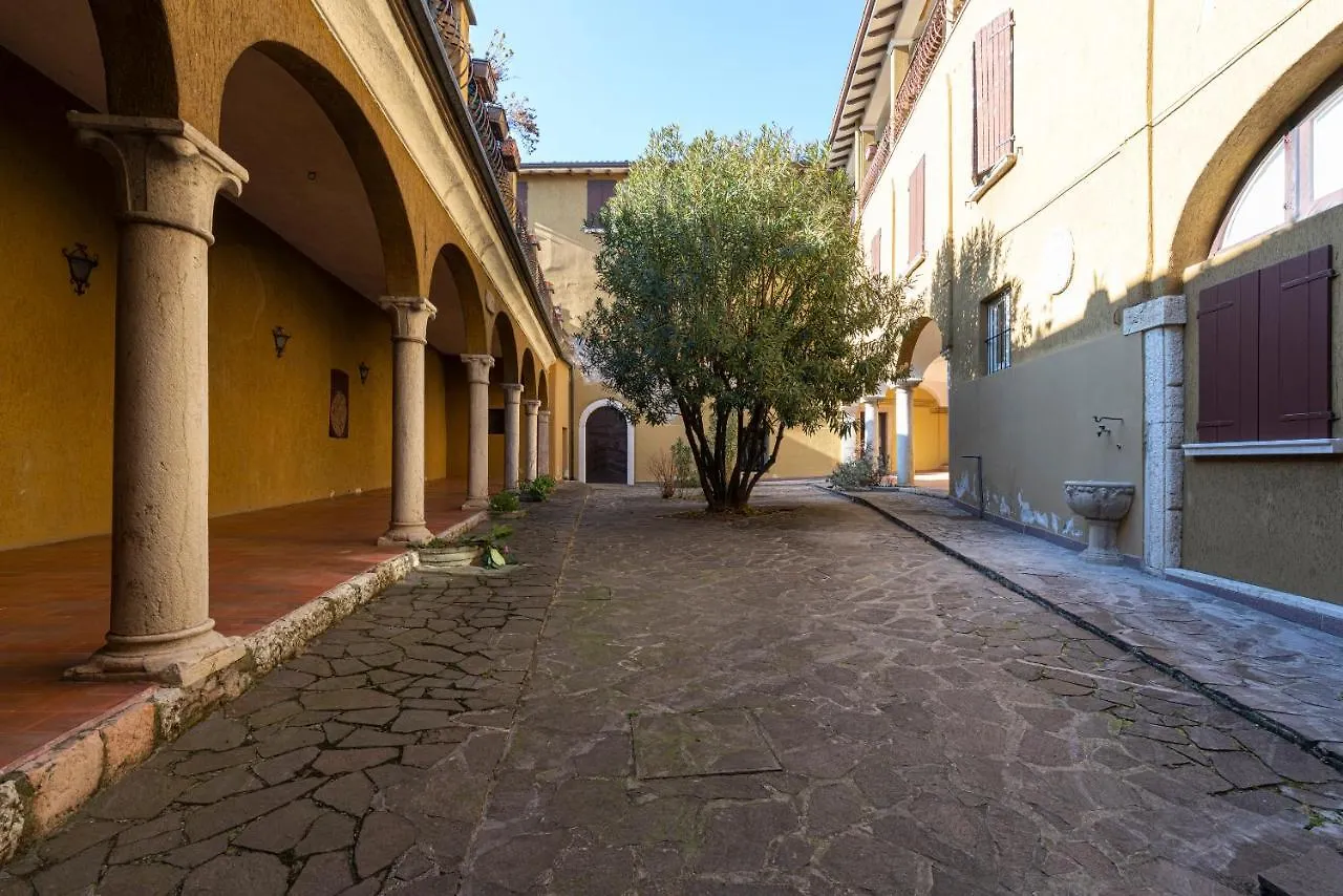 Apartment Appartamento Agata San Felice del Benaco